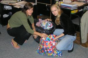 Kreatív Kupakkirakás a Klubban